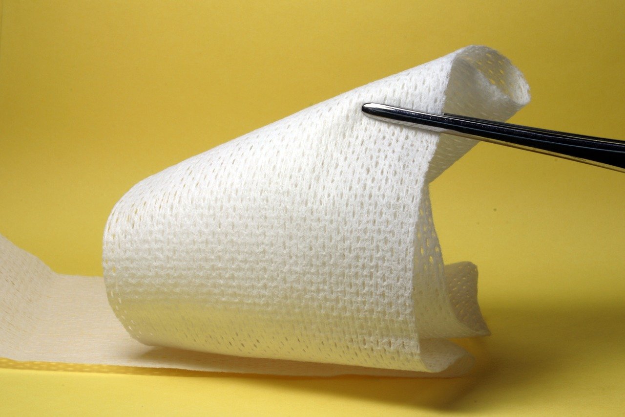 gauze, cure, bandage-3908154.jpg